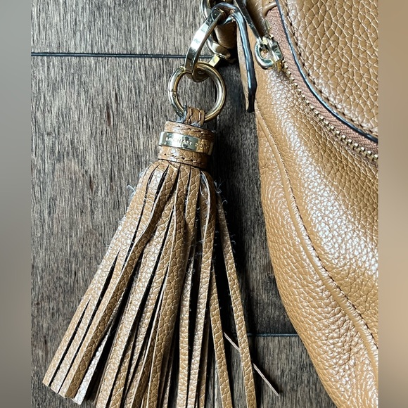 MICHAEL KORS Bedford leather crossbody tan/Carmel leather w/GHW - Picture 5 of 12